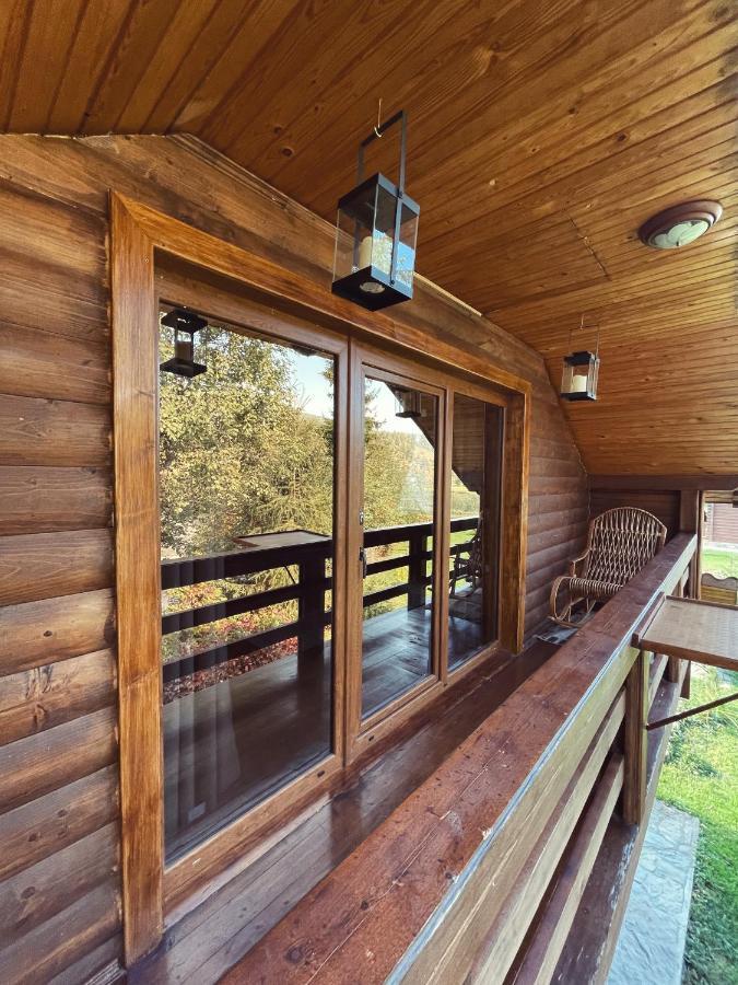 Чорногірський Вітер Villa Verhovina Kültér fotó