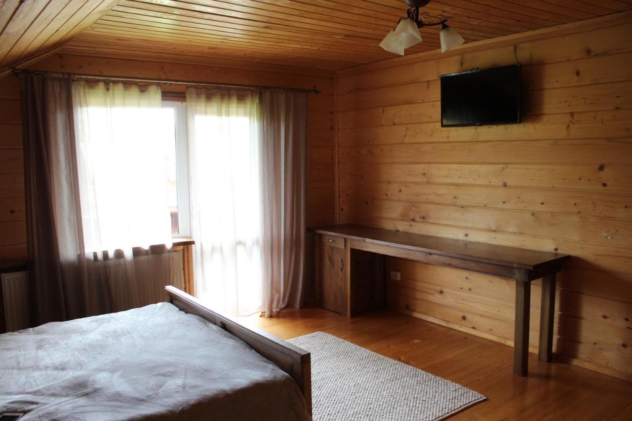 Чорногірський Вітер Villa Verhovina Kültér fotó